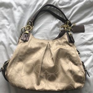 COACH medium bag purse!